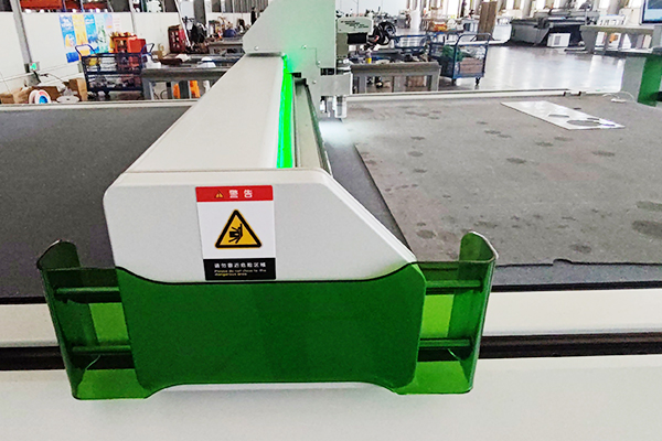 得马高速裁切机F11