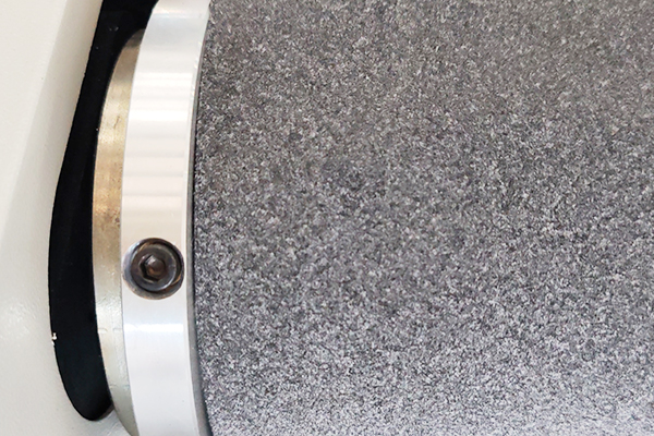 得马F11高速裁切机台面