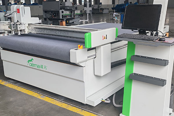 得马F11-1625高速裁切机