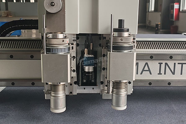 得马高速裁切机F11